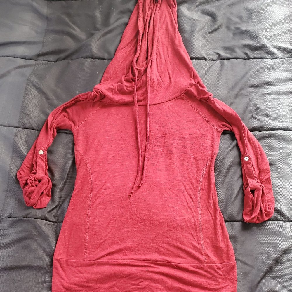 xsmall burgundy top